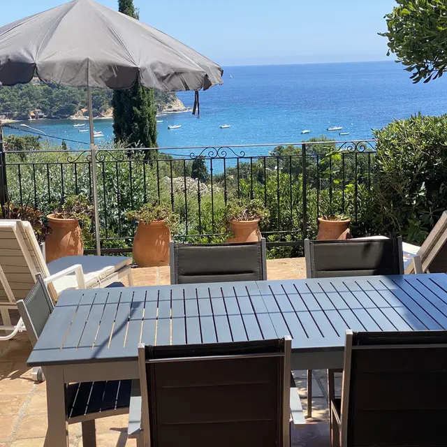 Les Roches Fleuries. Terrasse