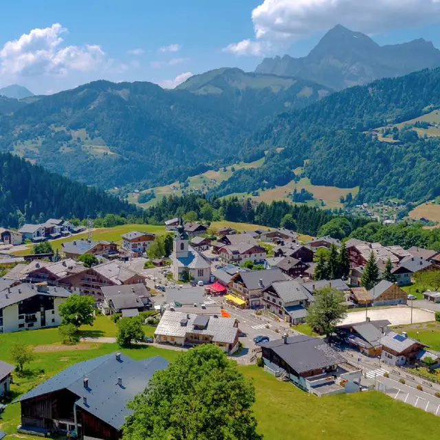 Notre Dame de Bellecombe village