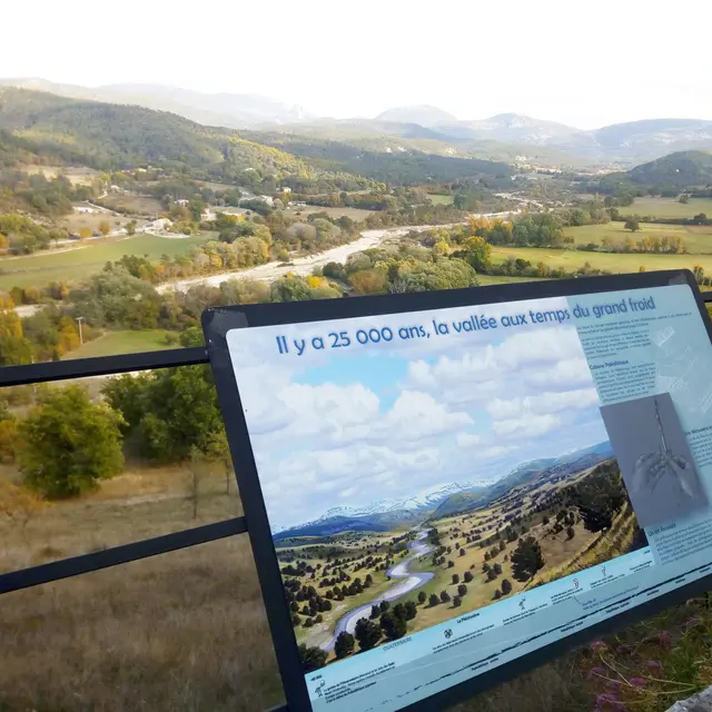 Mur archéologique de Trigance