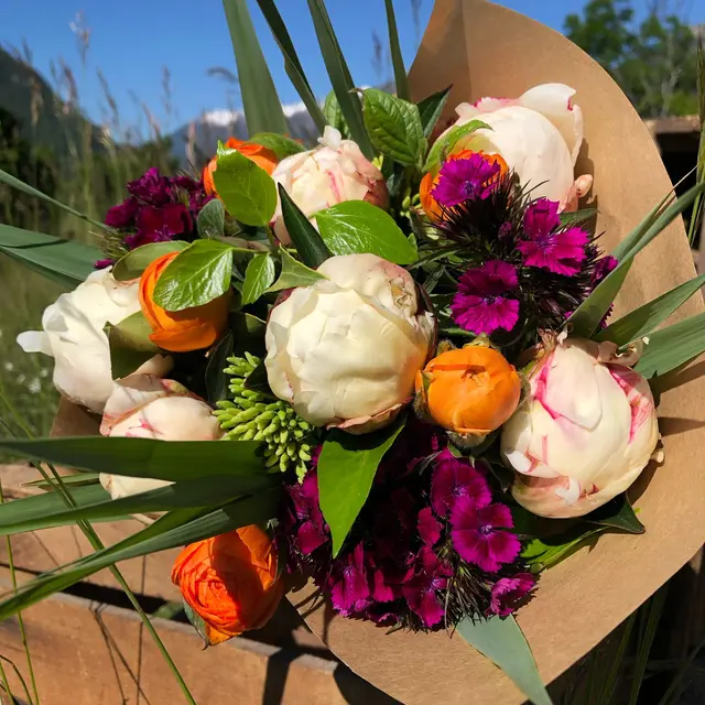 Atelier de création florale et visite du jardin_Eygliers