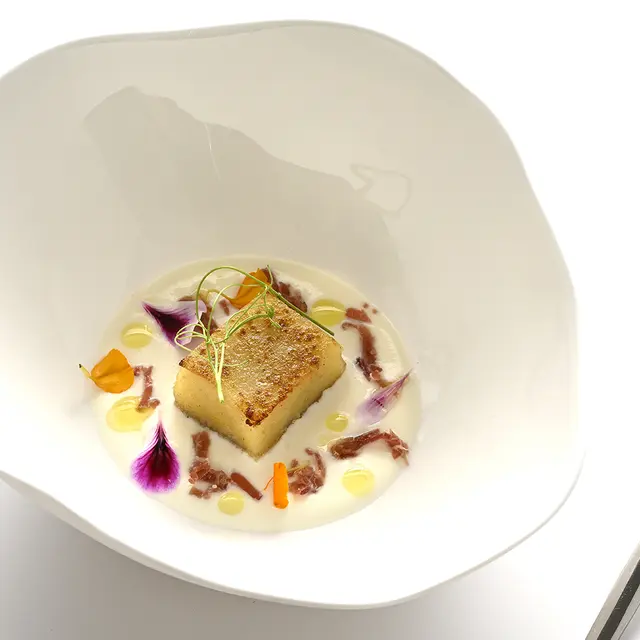 Gnocchi maison Rôti, bresaola della Valtellina IGP, robiola et infusion aux feuilles de figuier du Domaine