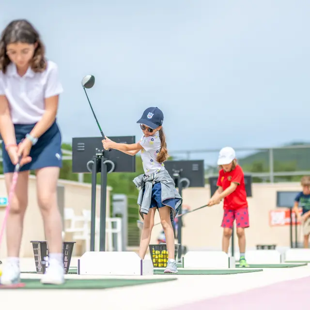 Stage de golf pour enfants à Golf Up_Grimaud