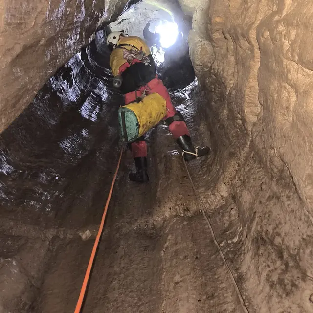 grand puit gouffre d'Antona