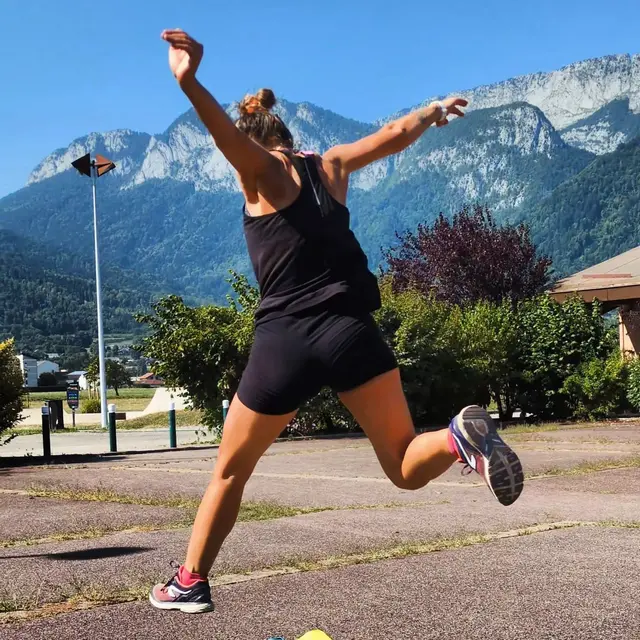 Coaching sportif en groupe à l'extérieur_Doussard