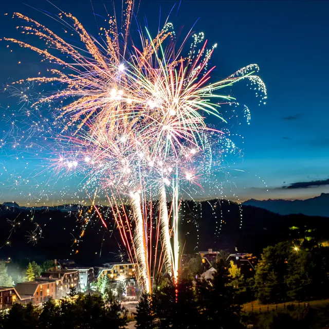 Feu d'artifice à la station de Montclar_Montclar