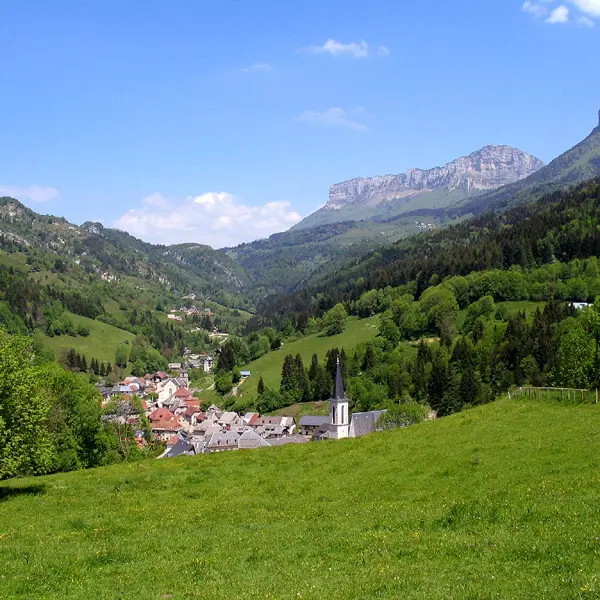 Visite du village avec Perrine_Saint-Pierre-d'Entremont