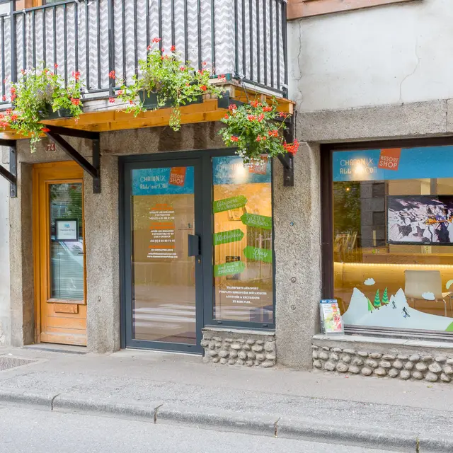 Vitrine chamonix all year