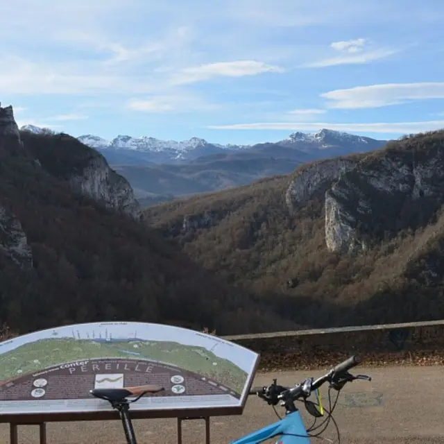 Panorama sur les gorges de Péreille