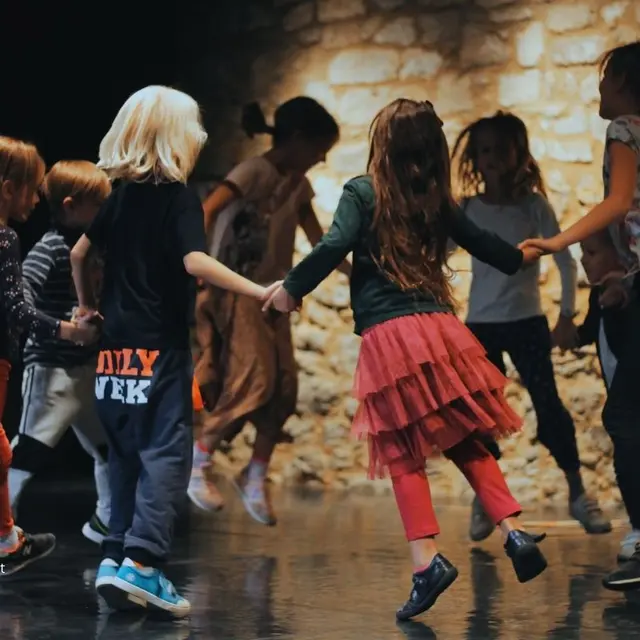Vacances des Bambini - Danse et arts plastiques_Avignon