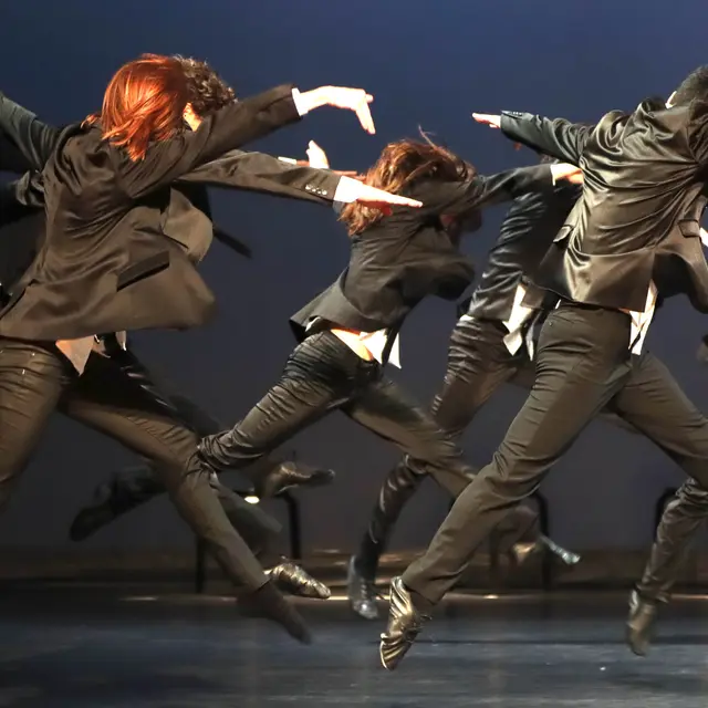 Spectacle danse : Cher Cinéma, scénographie Jean-Claude Gallotta / Théâtre Maurice Novarina_Thonon-les-Bains