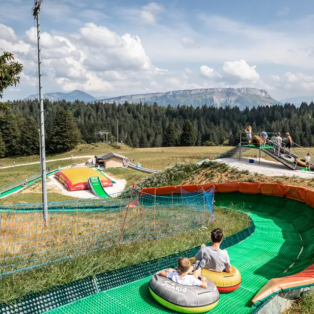 Piste de luge tubing