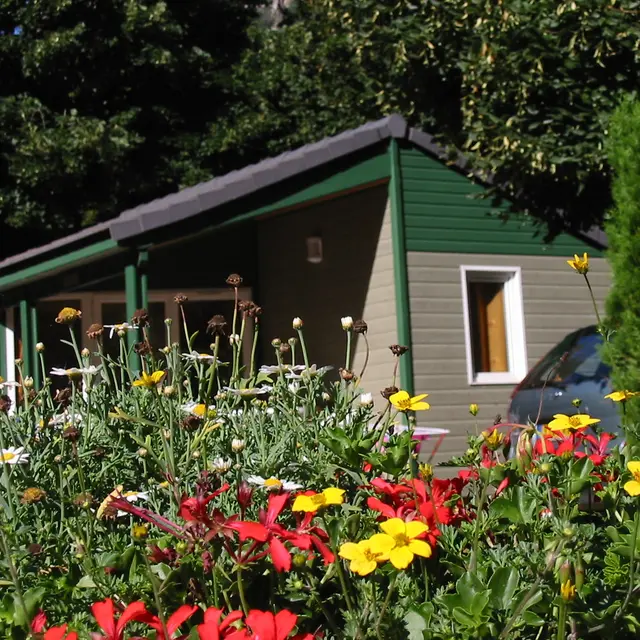 Camping la vernière à Auzat