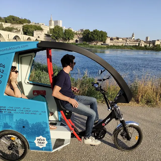Avignon Tuk-Tours And Co •