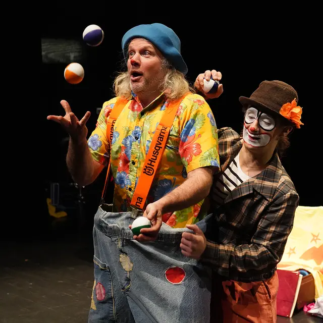 Spectacle Les acrobates fous par la Cie Art Flex_La Chapelle-d'Abondance