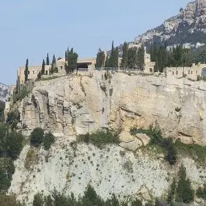 13CH000560_1_WEB.jpg