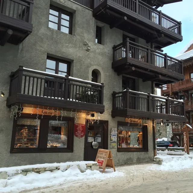 ÉPICERIE LES SONNAILLES