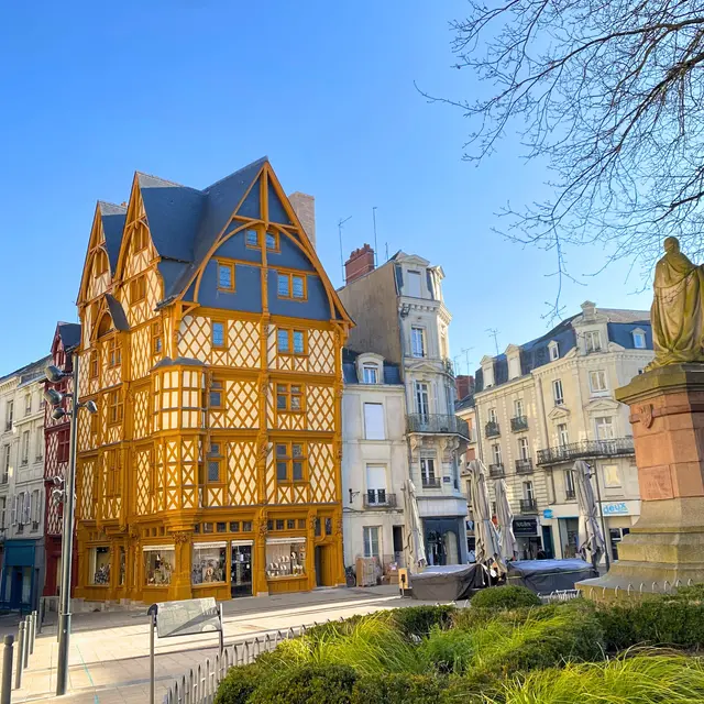 Maison d'Adam restaurée - 2025