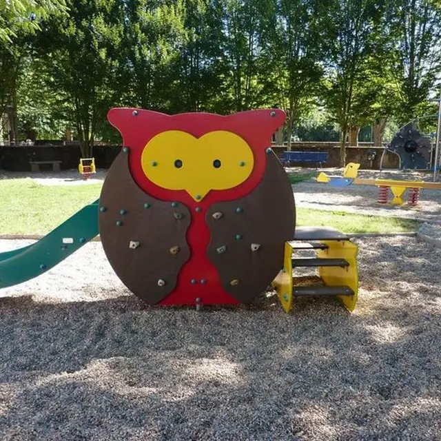 Aire de jeux de reyniès Tarn-et-Garonne