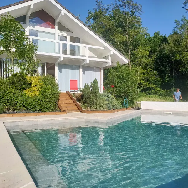vue bord de piscine