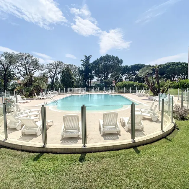 PISCINE.jpg