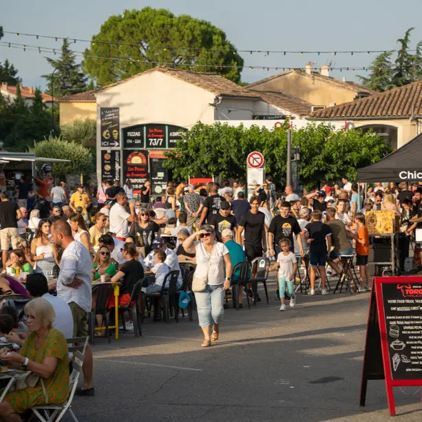 Les soirées Food trucks de Rochefort-du-Gard_Rochefort-du-Gard