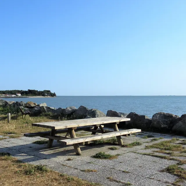 table pique-nique corniche sud