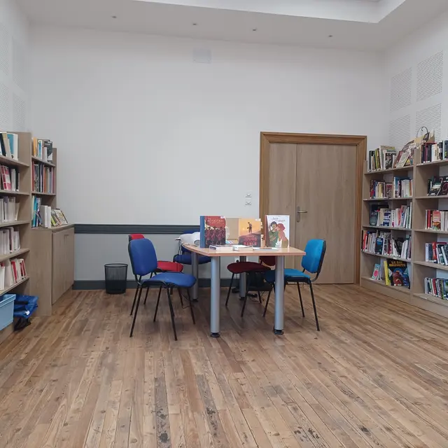 Bibliothèque de Blieux_Blieux