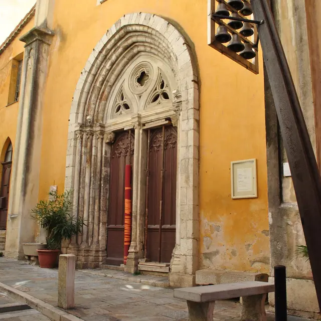 La rue et l'église de l'oratoire s'ouvrent à vous - Grasse Ville d'Art et d'Histoire_Grasse