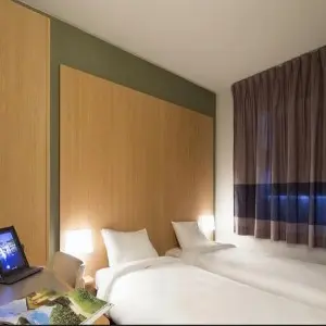 Hôtel B&B Marseille les ports.jpg