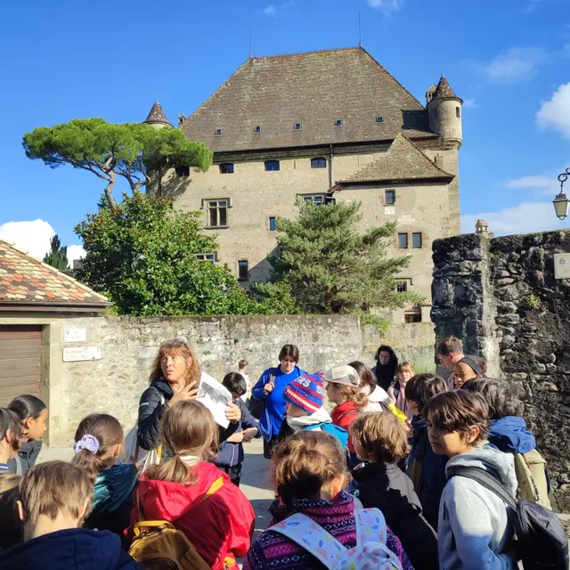 Visite_guidée_Yvoire_Agence_Poudre_d'Eescampette.JPG