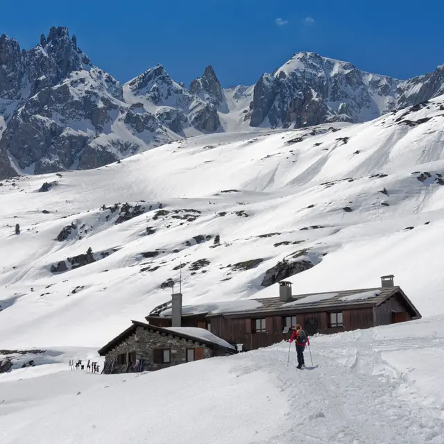 Montée au refuge des Drayères en raquettes_Névache