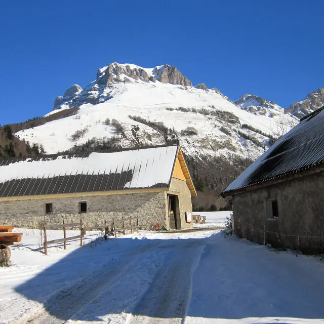 Location Parron- Lus La Croix Haute