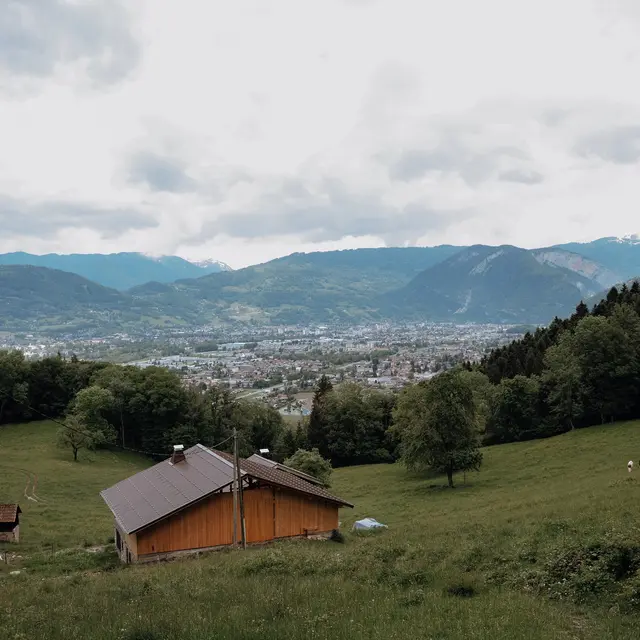 Chemin randonnée de Praz Bassoux
