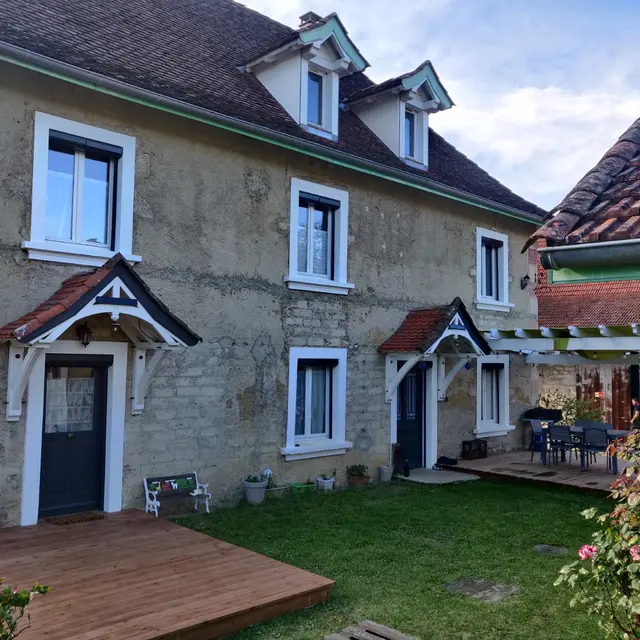 Extérieur du Gîte le Vieux Chardon
