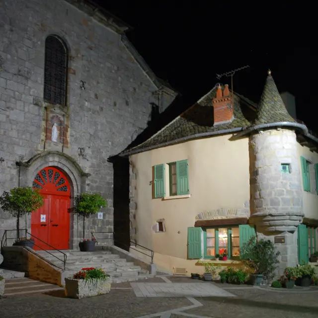 Visite guidée nocturne de Montsalvy_Montsalvy