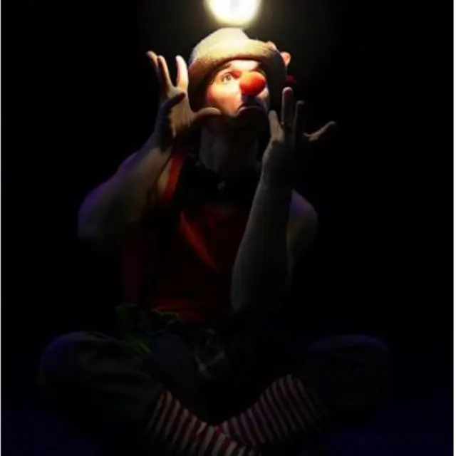 Lum s'occupe de tout