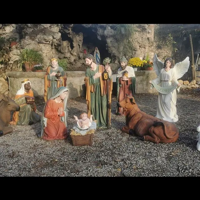 Crèche de Noel eglise Ste Marguerite
