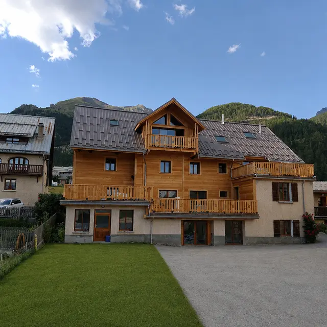 Appartement 8 personnes - Le Chalet de l'Izoard n°2_Arvieux