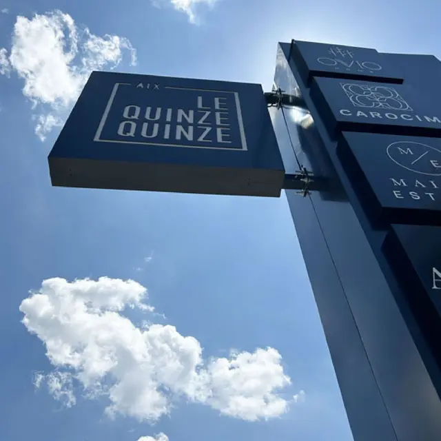 Le-Quinze-Quinze_Enseigne