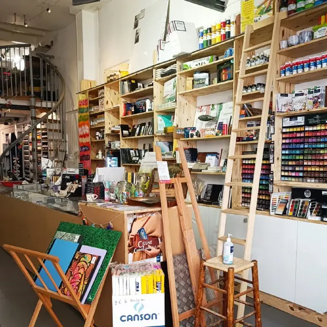 Boutique Girelle-Paon