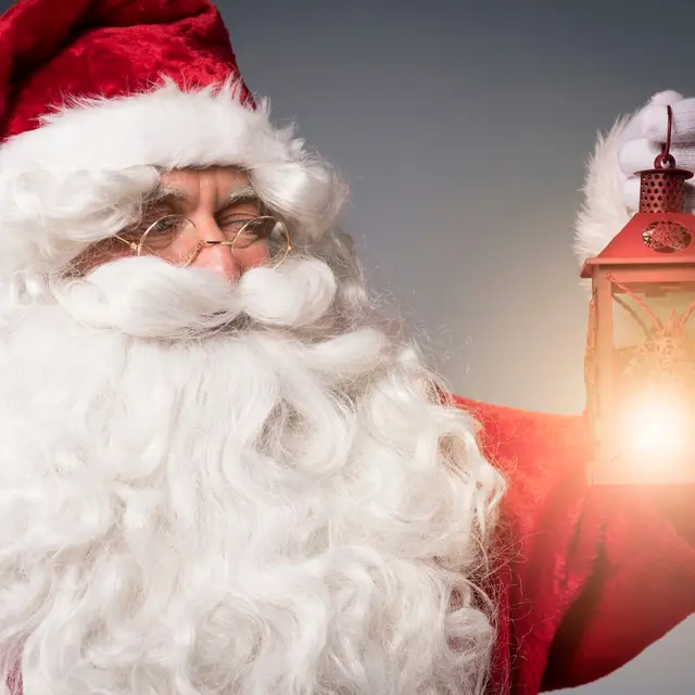 Arrivée du Père Noël - Marche aux flambeaux - Illuminations de Noël_La Chapelle-d'Abondance