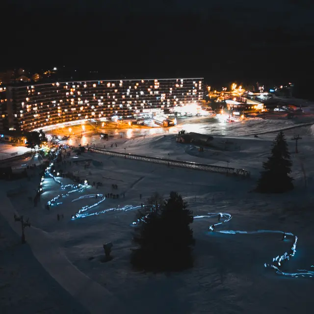 Session de ski nocturne à Superdévoluy