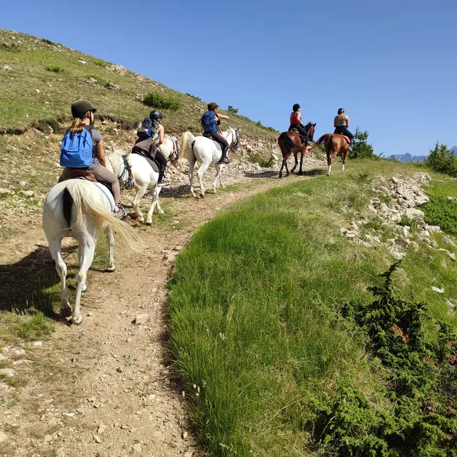 Pâques au centre équestre_Superdévoluy