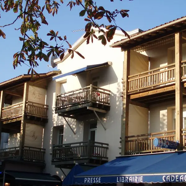 RESIDENCE