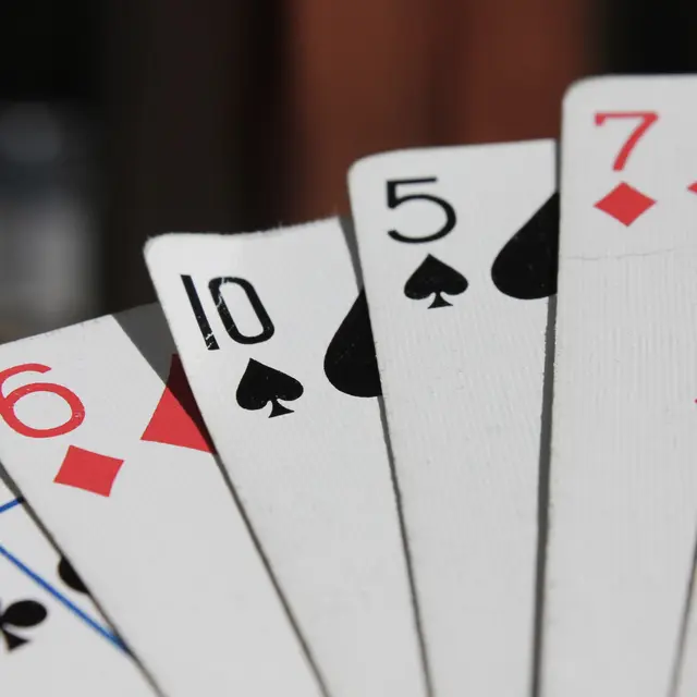 Concours de belote - Les vacances aux halles_Cluses