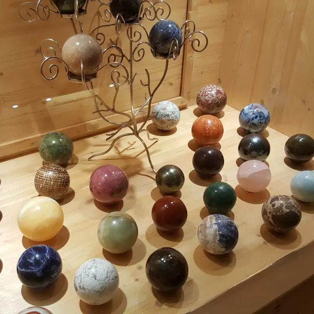 Boule de pierre