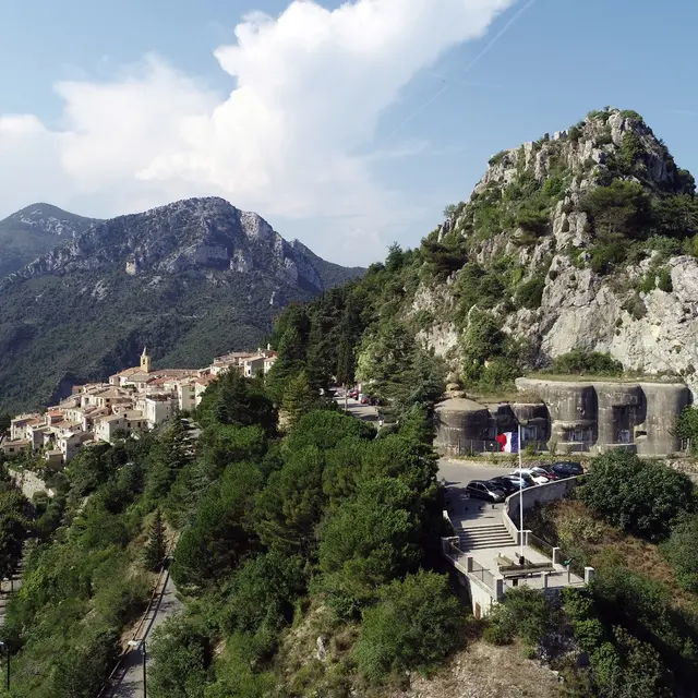 Fort de Sainte-Agnès et village