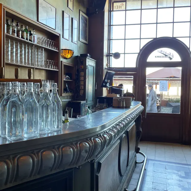 Bar de la Marine (Marseille 7me) | Marseille Tourism