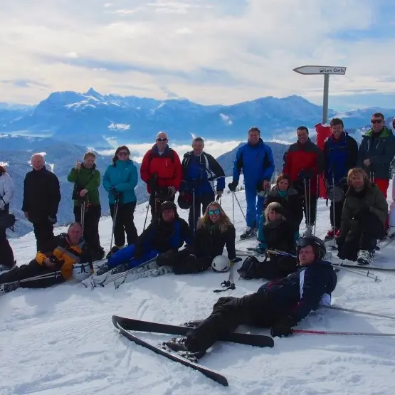 Solo Skiers Group in Les gets