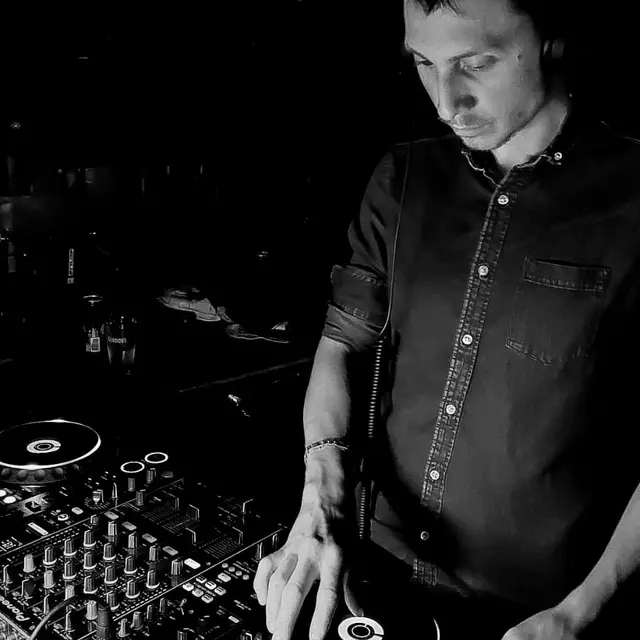 Dj set avec DJ Marc Beyaert_Les Carroz-d'Arâches